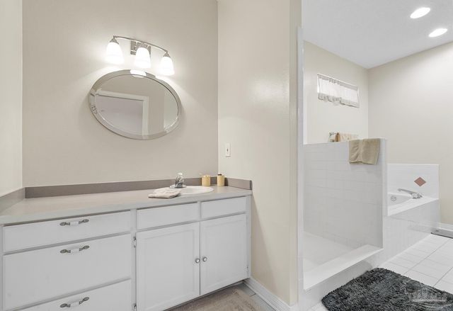 3306 Prestwick Dr, North Pace, FL 32571