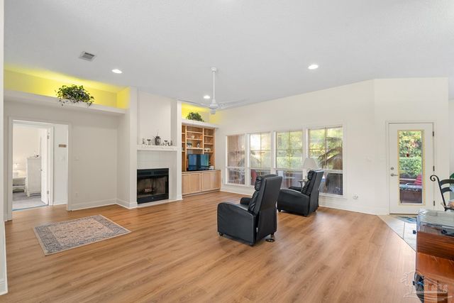 3306 Prestwick Dr, North Pace, FL 32571