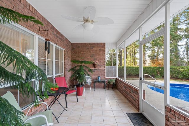 3306 Prestwick Dr, North Pace, FL 32571