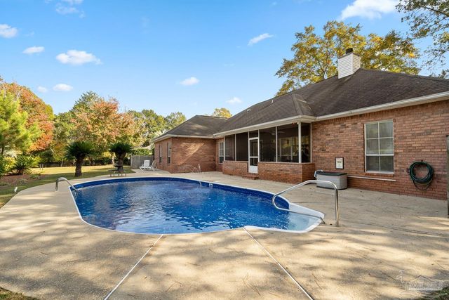 3306 Prestwick Dr, North Pace, FL 32571