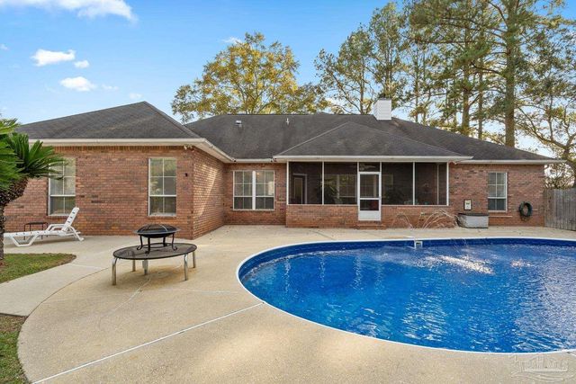 3306 Prestwick Dr, North Pace, FL 32571