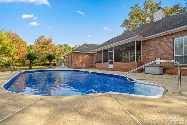 3306 Prestwick Dr, North Pace, FL 32571