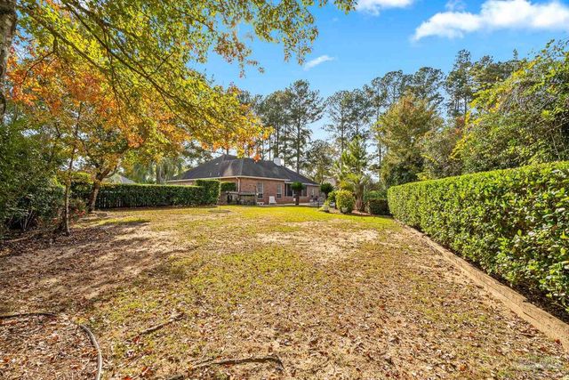 3306 Prestwick Dr, North Pace, FL 32571