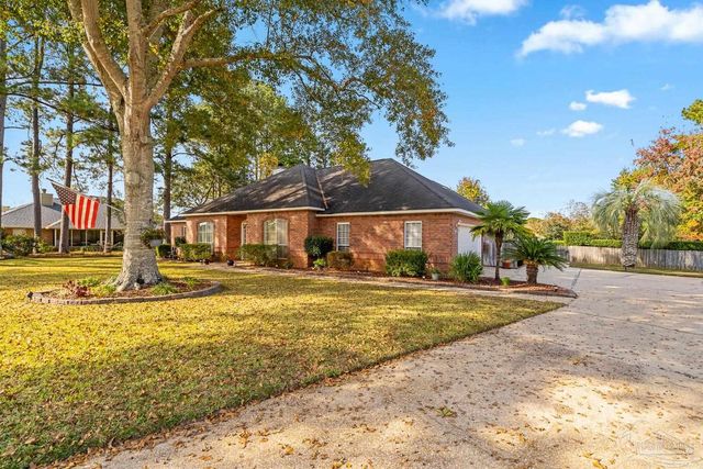 3306 Prestwick Dr, North Pace, FL 32571