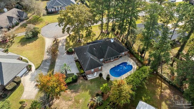 3306 Prestwick Dr, North Pace, FL 32571