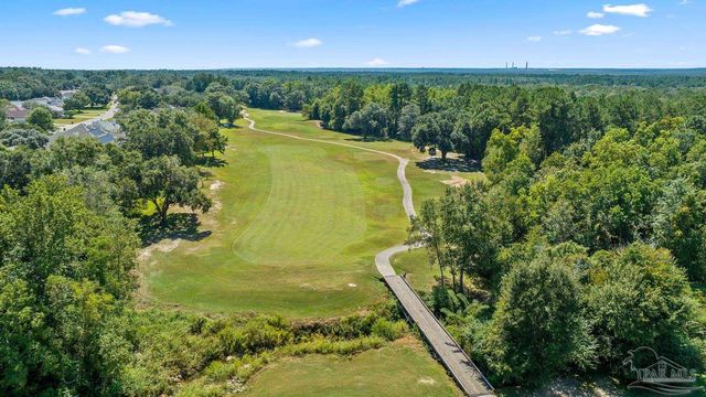 3306 Prestwick Dr, North Pace, FL 32571