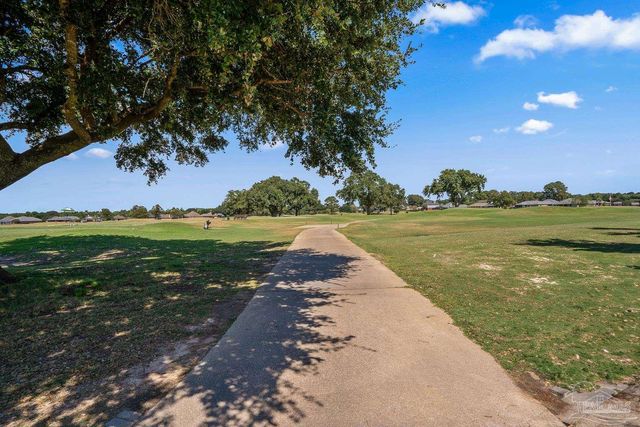 3306 Prestwick Dr, North Pace, FL 32571