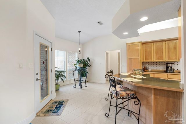 3306 Prestwick Dr, North Pace, FL 32571