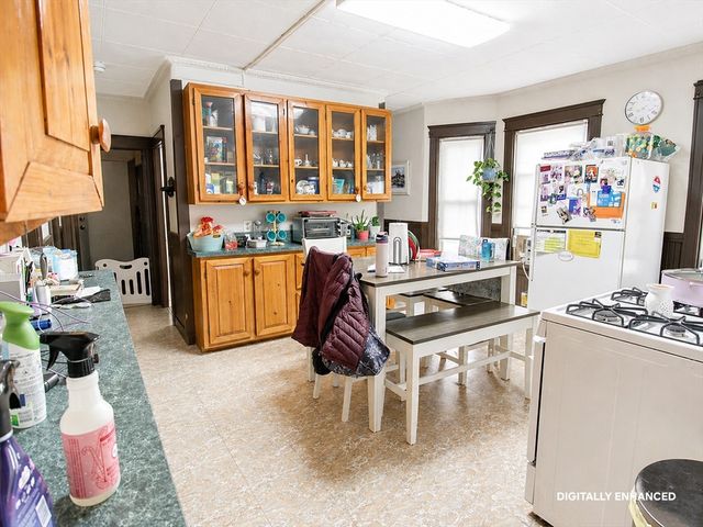 35 Windham Street, Worcester, MA 01610