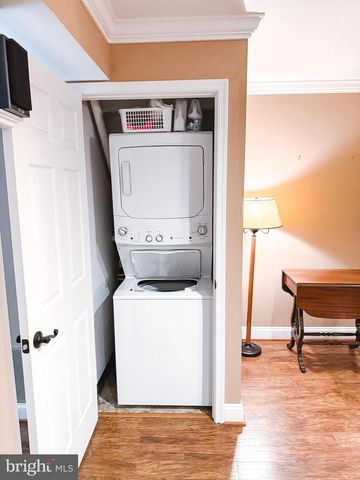 9702 GRETCHEN LN, Ellicott City, MD 21042