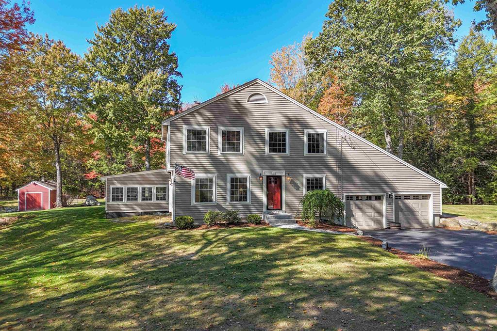 393 Chestnut Hill Road, New Boston, NH 03070