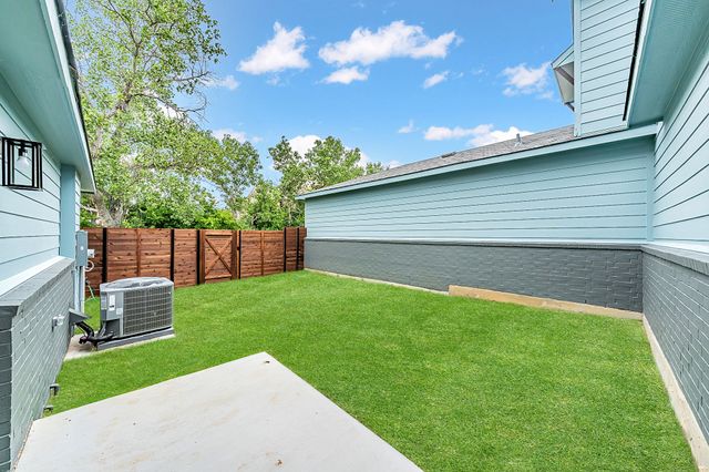 9553 Thorncrown Lane, Fort Worth, TX 76179