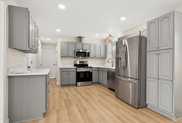 267 Southburn Dr, Hendersonville, TN 37075