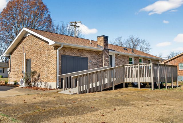 267 Southburn Dr, Hendersonville, TN 37075