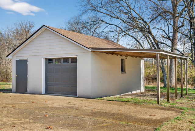 267 Southburn Dr, Hendersonville, TN 37075