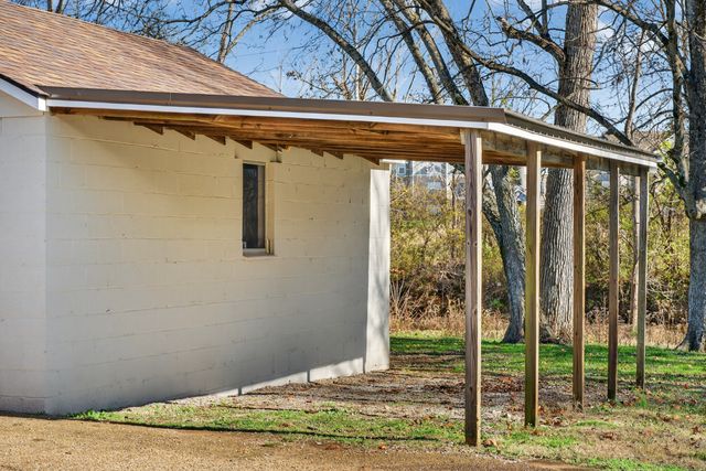 267 Southburn Dr, Hendersonville, TN 37075