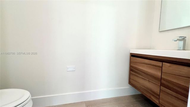 5785 SW 54th Ter 5785, Miami, FL 33155