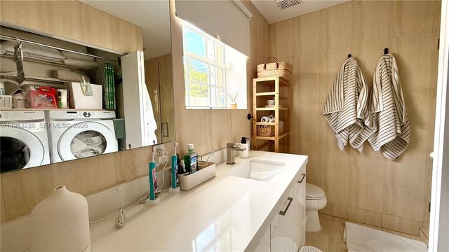 5785 SW 54th Ter 5785, Miami, FL 33155