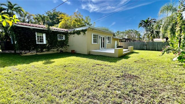 5785 SW 54th Ter 5785, Miami, FL 33155