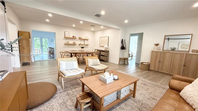 5785 SW 54th Ter 5785, Miami, FL 33155