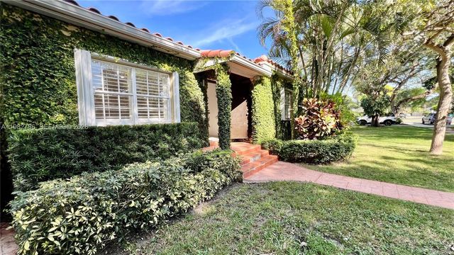 5785 SW 54th Ter 5785, Miami, FL 33155