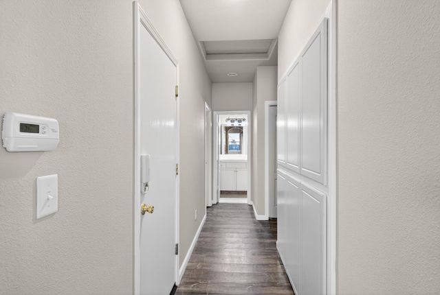 1743 Glen Oban Lane, Clovis, CA 93619