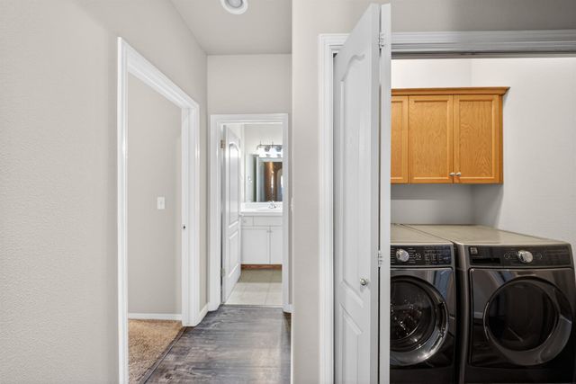 1743 Glen Oban Lane, Clovis, CA 93619