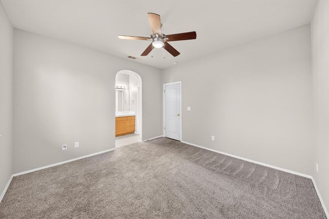 1743 Glen Oban Lane, Clovis, CA 93619