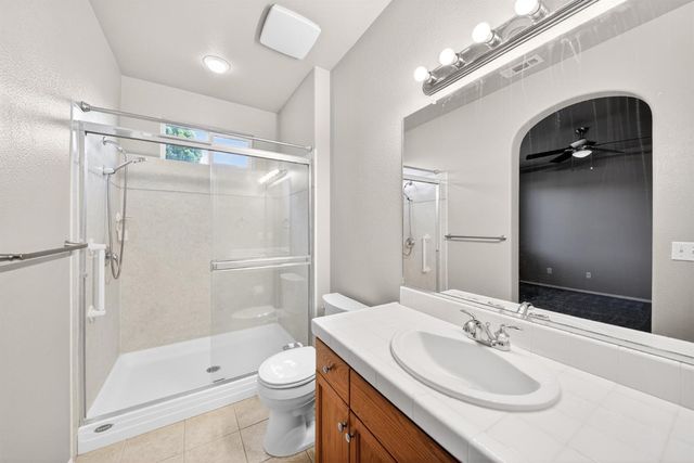 1743 Glen Oban Lane, Clovis, CA 93619