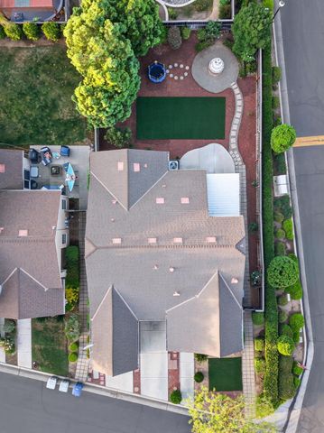 1743 Glen Oban Lane, Clovis, CA 93619