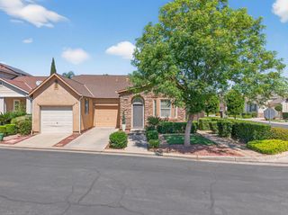 1743 Glen Oban Lane, Clovis, CA 93619