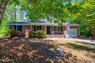 200 Sandhills Circle, Pinehurst, NC 28374