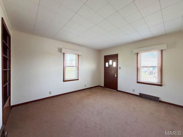 321 Lake Street, De Soto, MO 63020