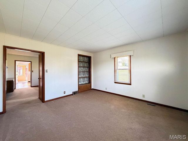 321 Lake Street, De Soto, MO 63020