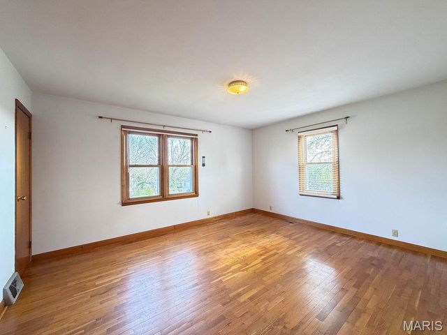 321 Lake Street, De Soto, MO 63020