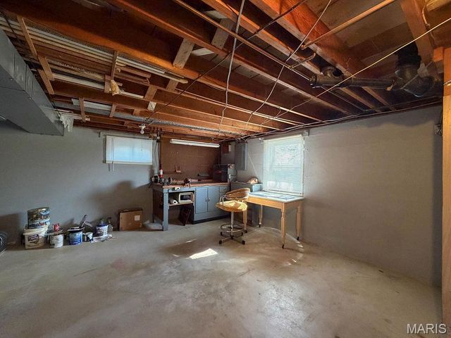 321 Lake Street, De Soto, MO 63020