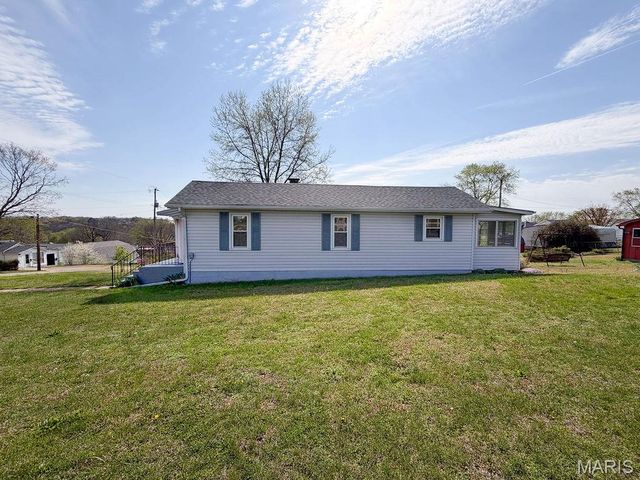 321 Lake Street, De Soto, MO 63020