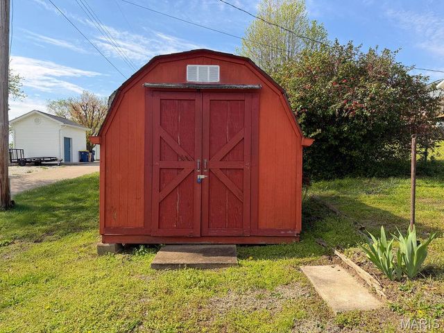 321 Lake Street, De Soto, MO 63020