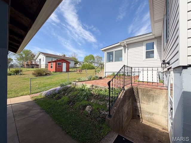 321 Lake Street, De Soto, MO 63020