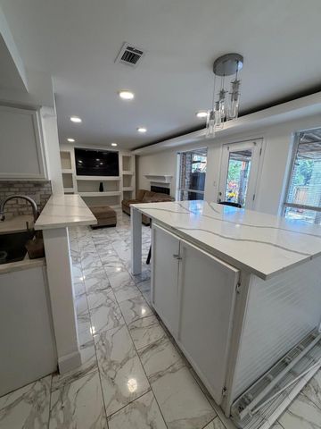 4611 E Castleman DR, Austin, TX 78725