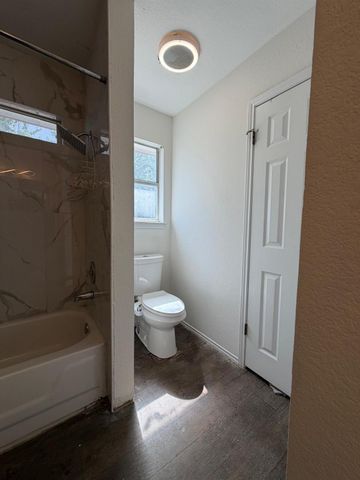 4611 E Castleman DR, Austin, TX 78725