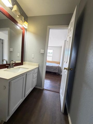 4611 E Castleman DR, Austin, TX 78725