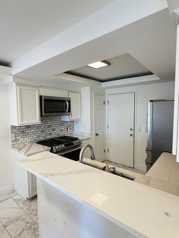 4611 E Castleman DR, Austin, TX 78725