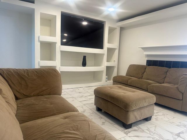 4611 E Castleman DR, Austin, TX 78725