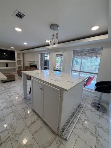 4611 E Castleman DR, Austin, TX 78725