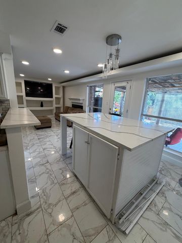 4611 E Castleman DR, Austin, TX 78725