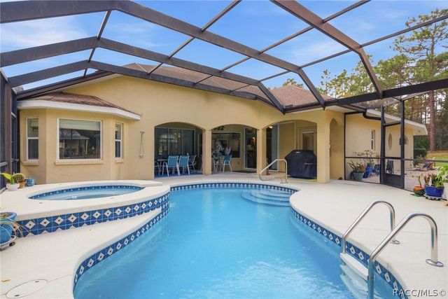 5643 W Chino Drive, Beverly Hills, FL 34465