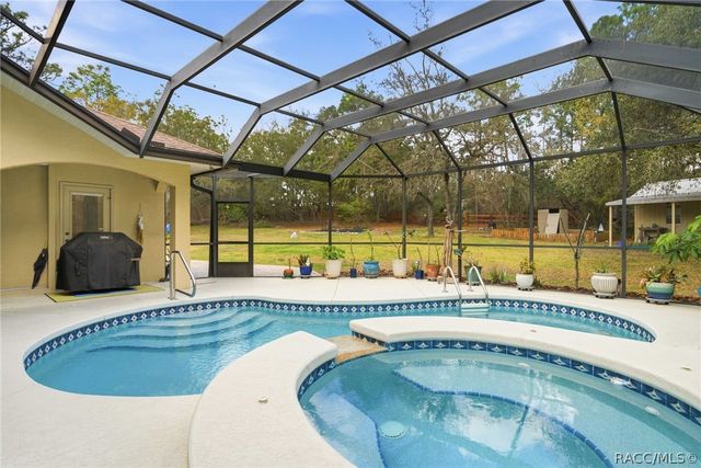 5643 W Chino Drive, Beverly Hills, FL 34465