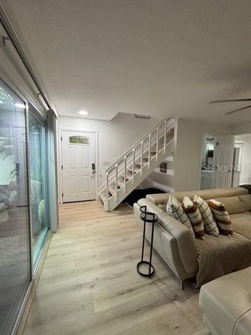 16077 DAWNVIEW DRIVE, Tampa, FL 33624