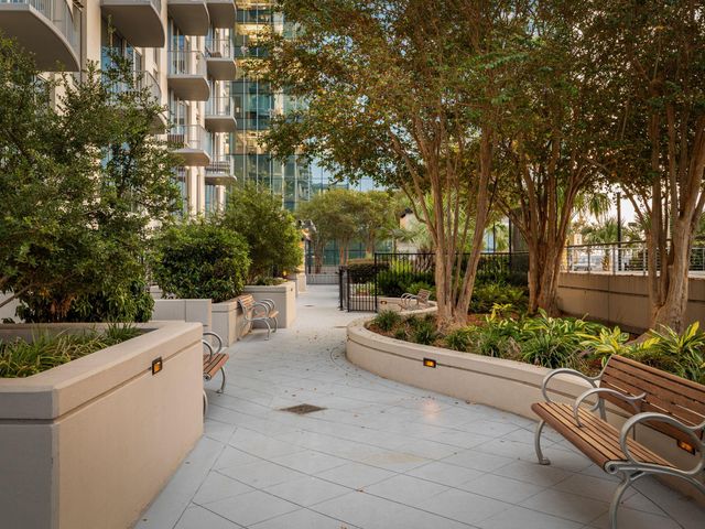 360 Nueces ST 1612, Austin, TX 78701